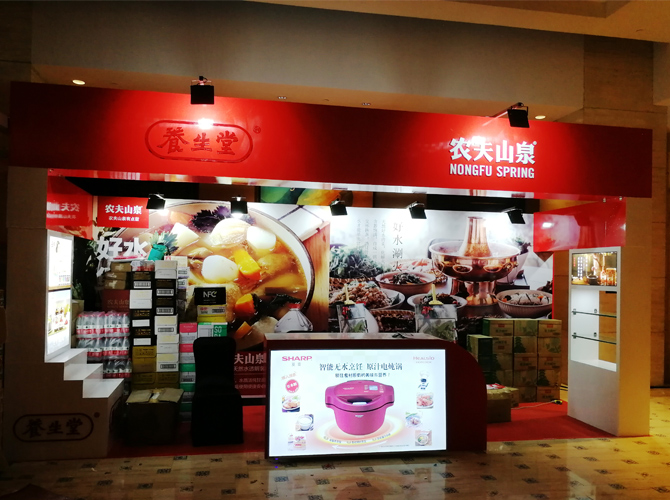深圳招牌制作公司教你做整條街獨(dú)特的店鋪招牌
